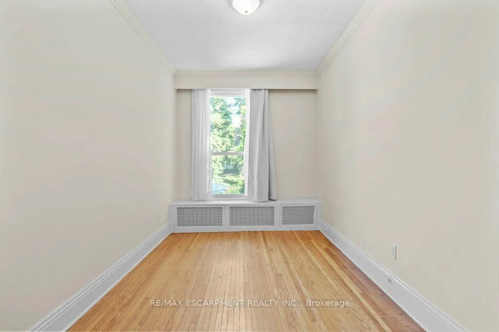 Photo 14 of 15 Freeman Place, Hamilton, Durand — HOMEH