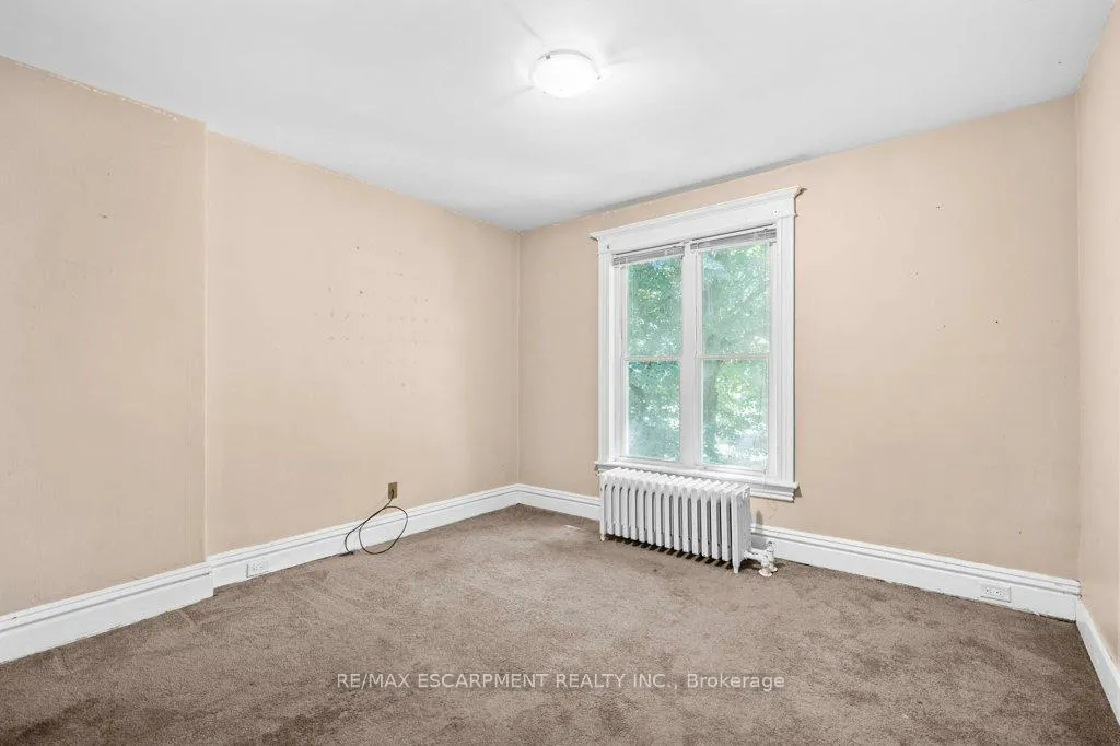 Photo 23 of 15 Freeman Place, Hamilton, Durand — HOMEH