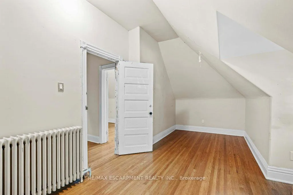 Photo 30 of 15 Freeman Place, Hamilton, Durand — HOMEH