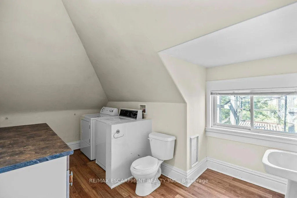 Photo 33 of 15 Freeman Place, Hamilton, Durand — HOMEH