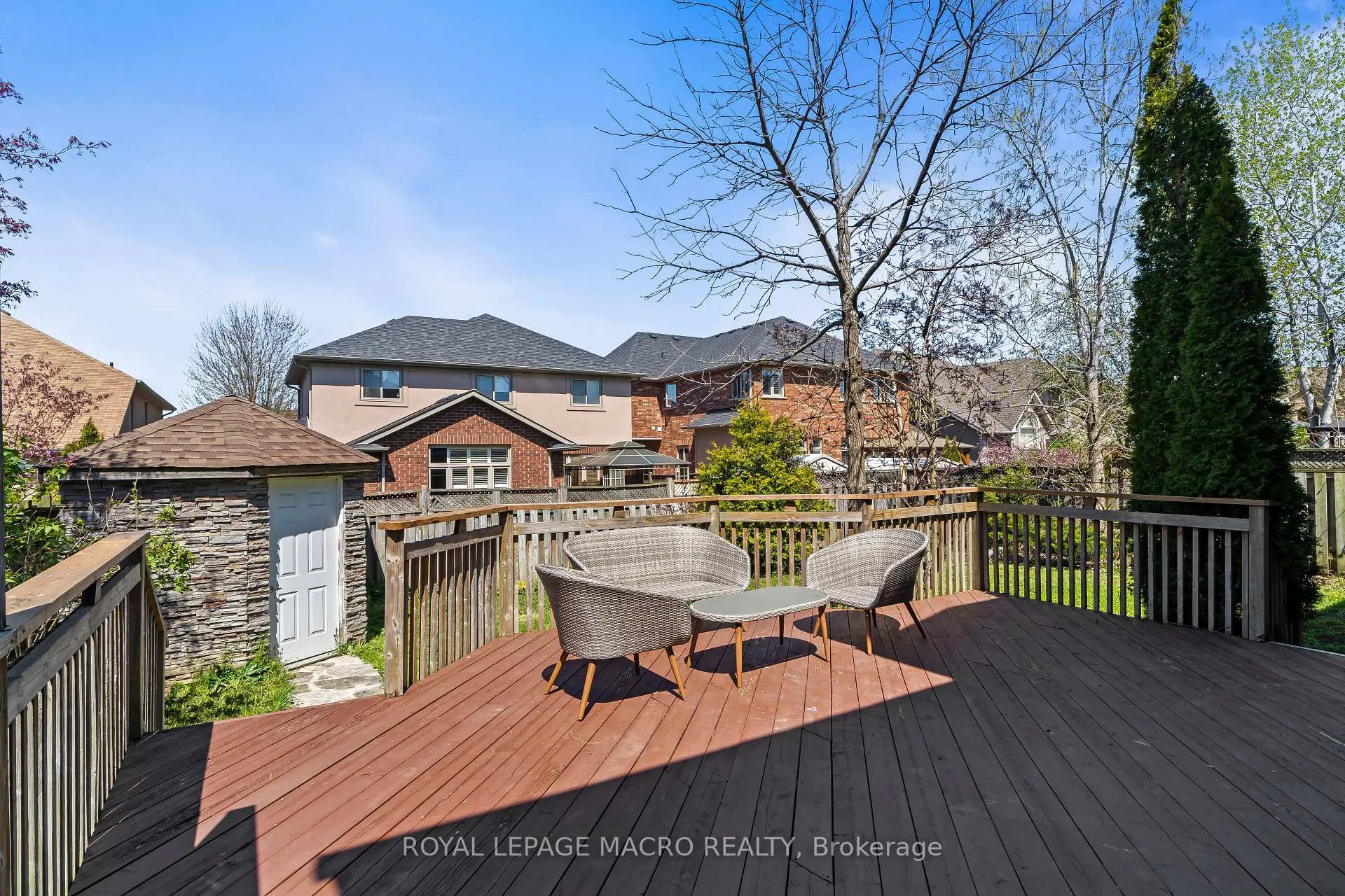 Photo 7 of 44 Davis Crescent, Hamilton, Stoney Creek Mountain — HOMEH
