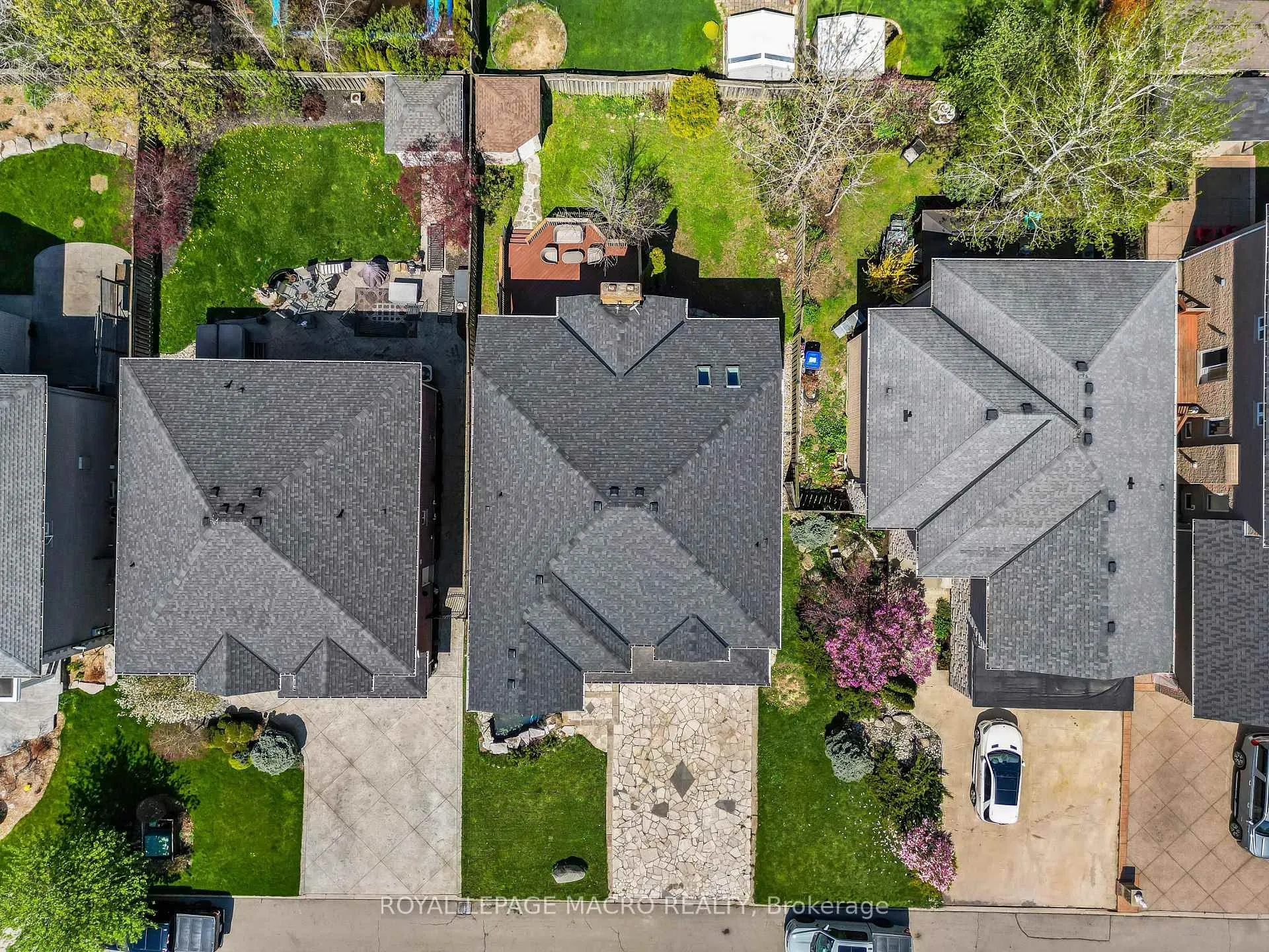 Photo 10 of 44 Davis Crescent, Hamilton, Stoney Creek Mountain — HOMEH