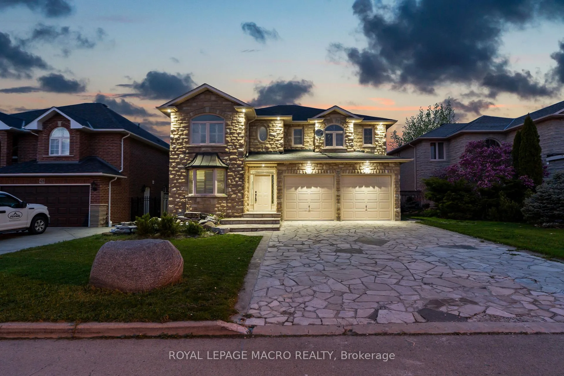 Photo 11 of 44 Davis Crescent, Hamilton, Stoney Creek Mountain — HOMEH