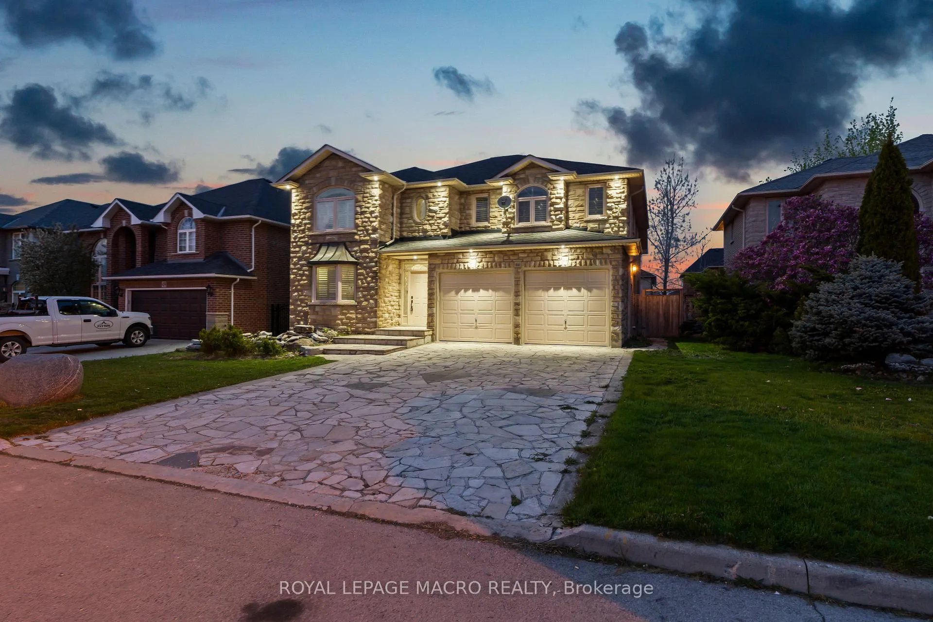 Photo 13 of 44 Davis Crescent, Hamilton, Stoney Creek Mountain — HOMEH