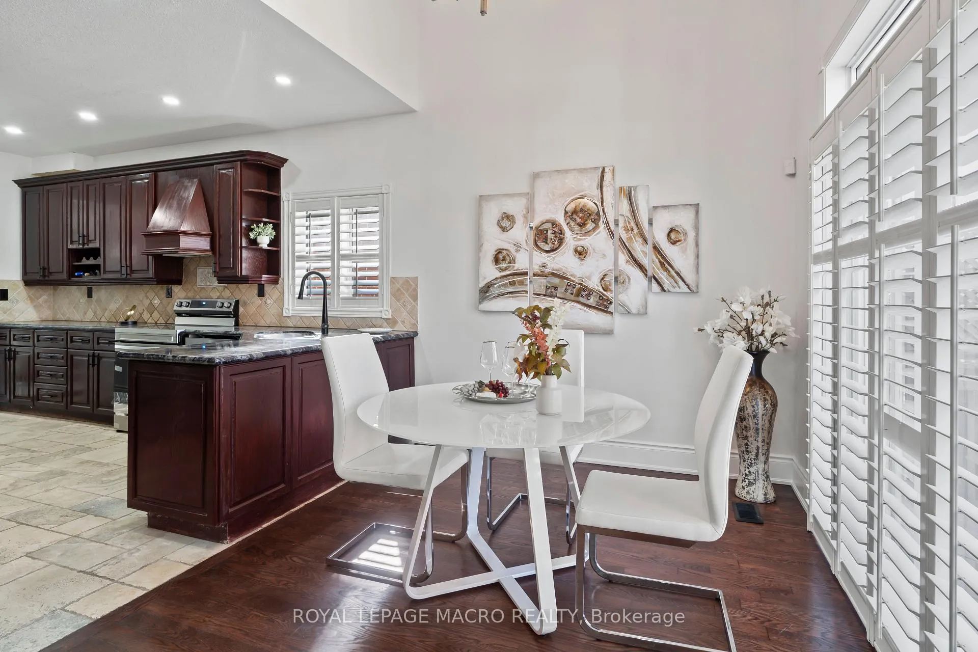 Photo 20 of 44 Davis Crescent, Hamilton, Stoney Creek Mountain — HOMEH