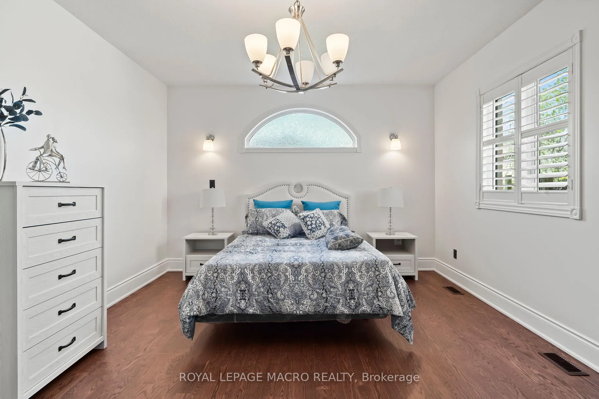 Photo 25 of 44 Davis Crescent, Hamilton, Stoney Creek Mountain — HOMEH