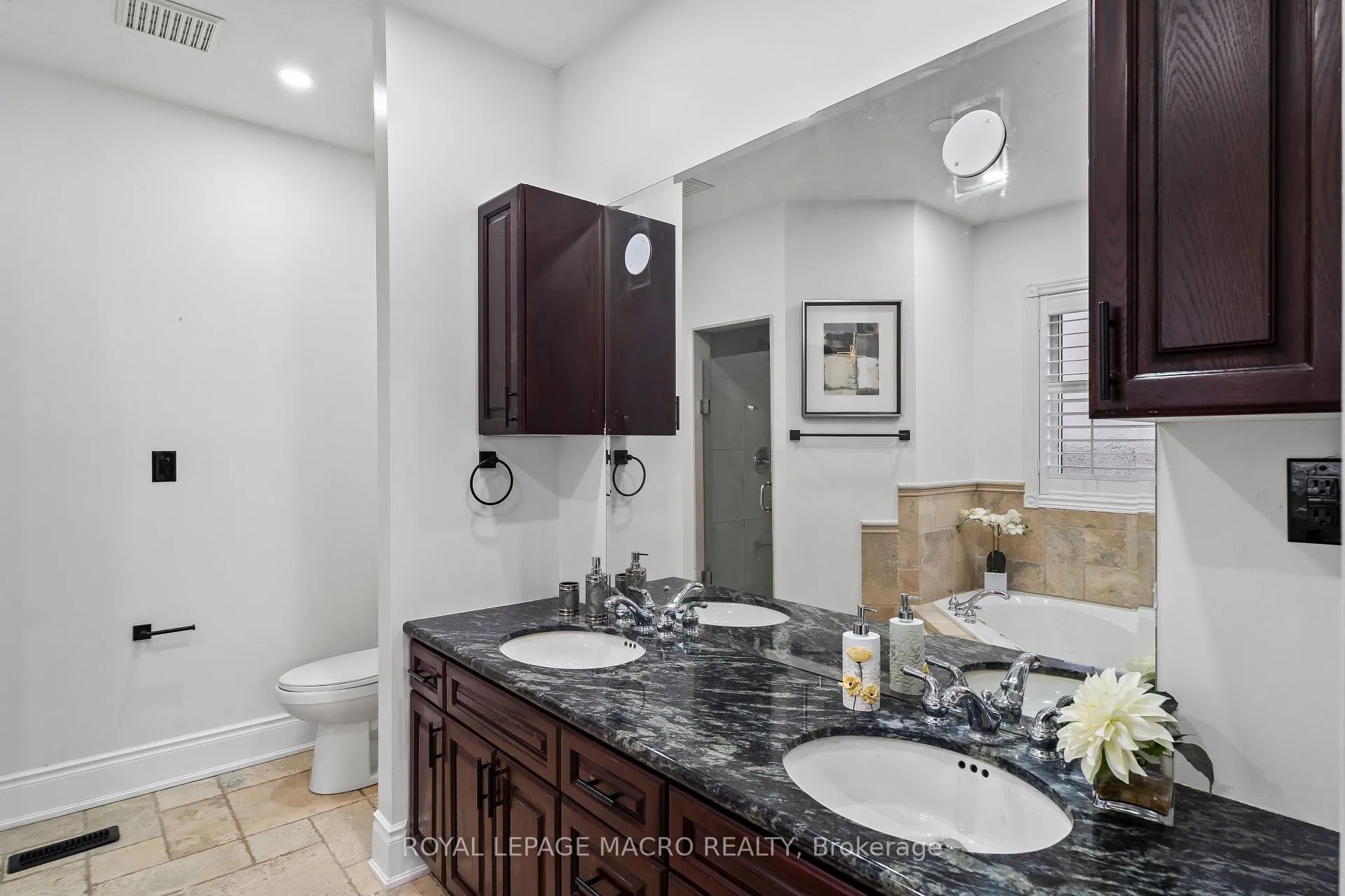 Photo 28 of 44 Davis Crescent, Hamilton, Stoney Creek Mountain — HOMEH