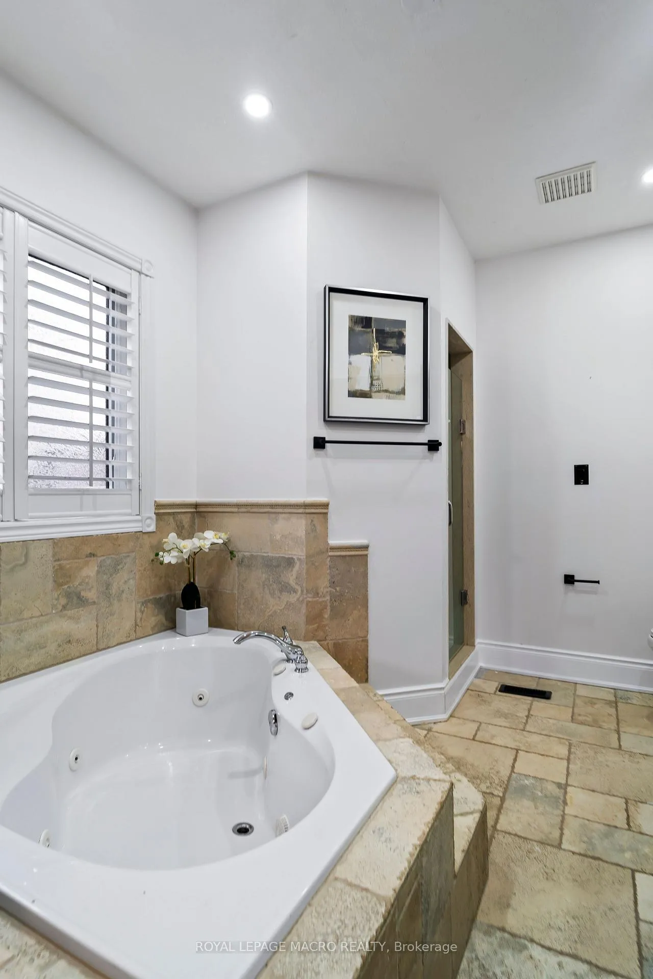 Photo 29 of 44 Davis Crescent, Hamilton, Stoney Creek Mountain — HOMEH