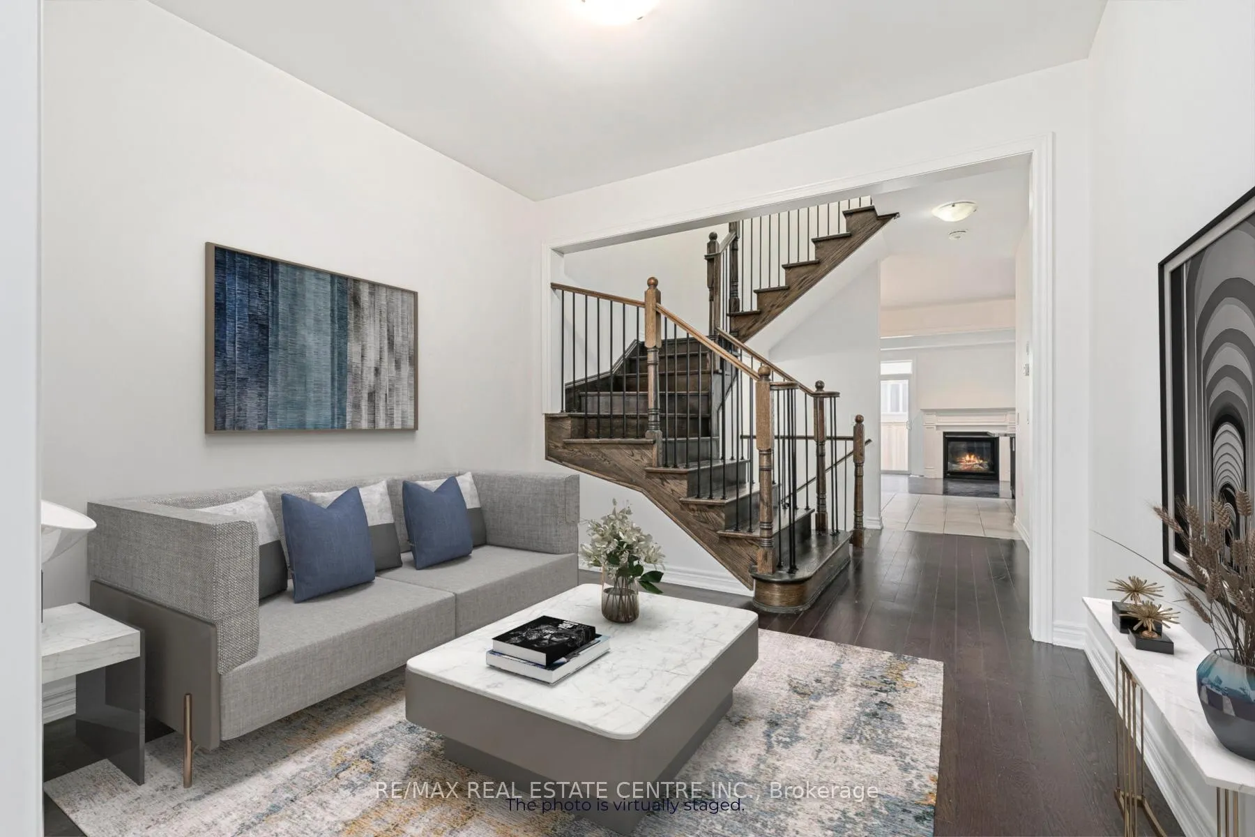 Photo 5 of 12 Heming Trail, Hamilton, Ancaster — HOMEH