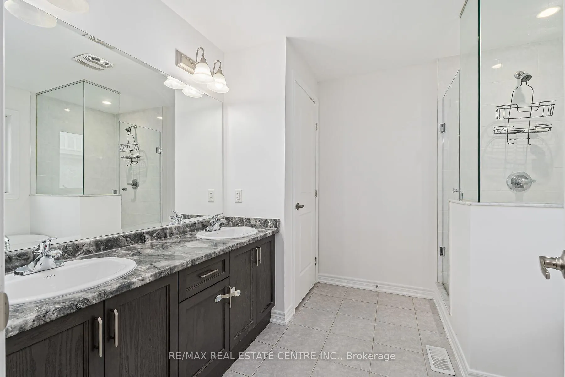 Photo 20 of 12 Heming Trail, Hamilton, Ancaster — HOMEH