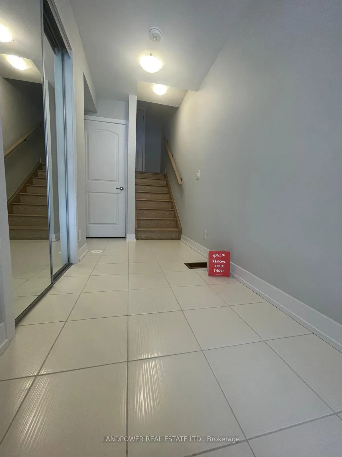 Photo 4 of 25 Schmidt Lane, Markham, Angus Glen — HOMEH