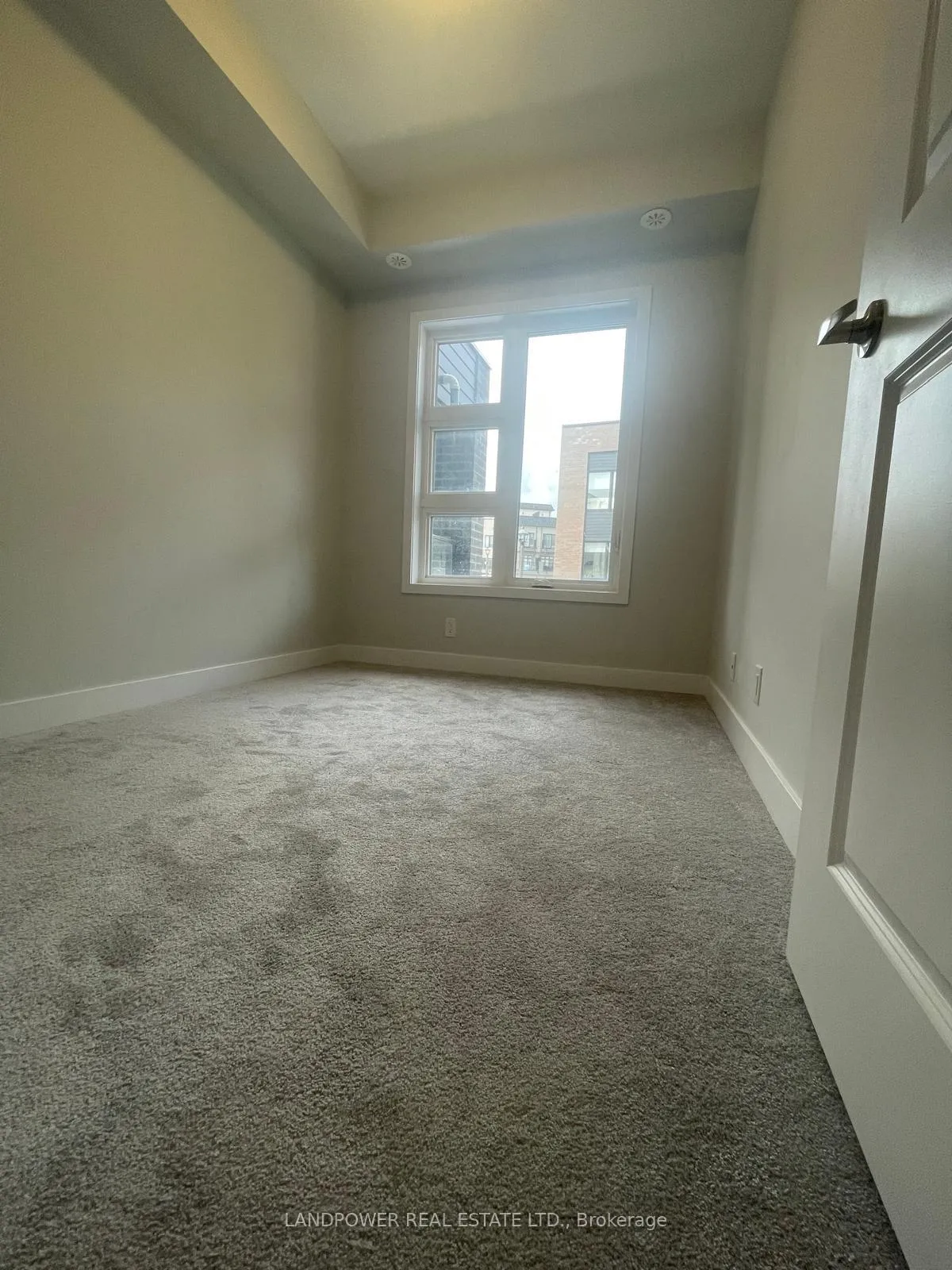 Photo 10 of 25 Schmidt Lane, Markham, Angus Glen — HOMEH