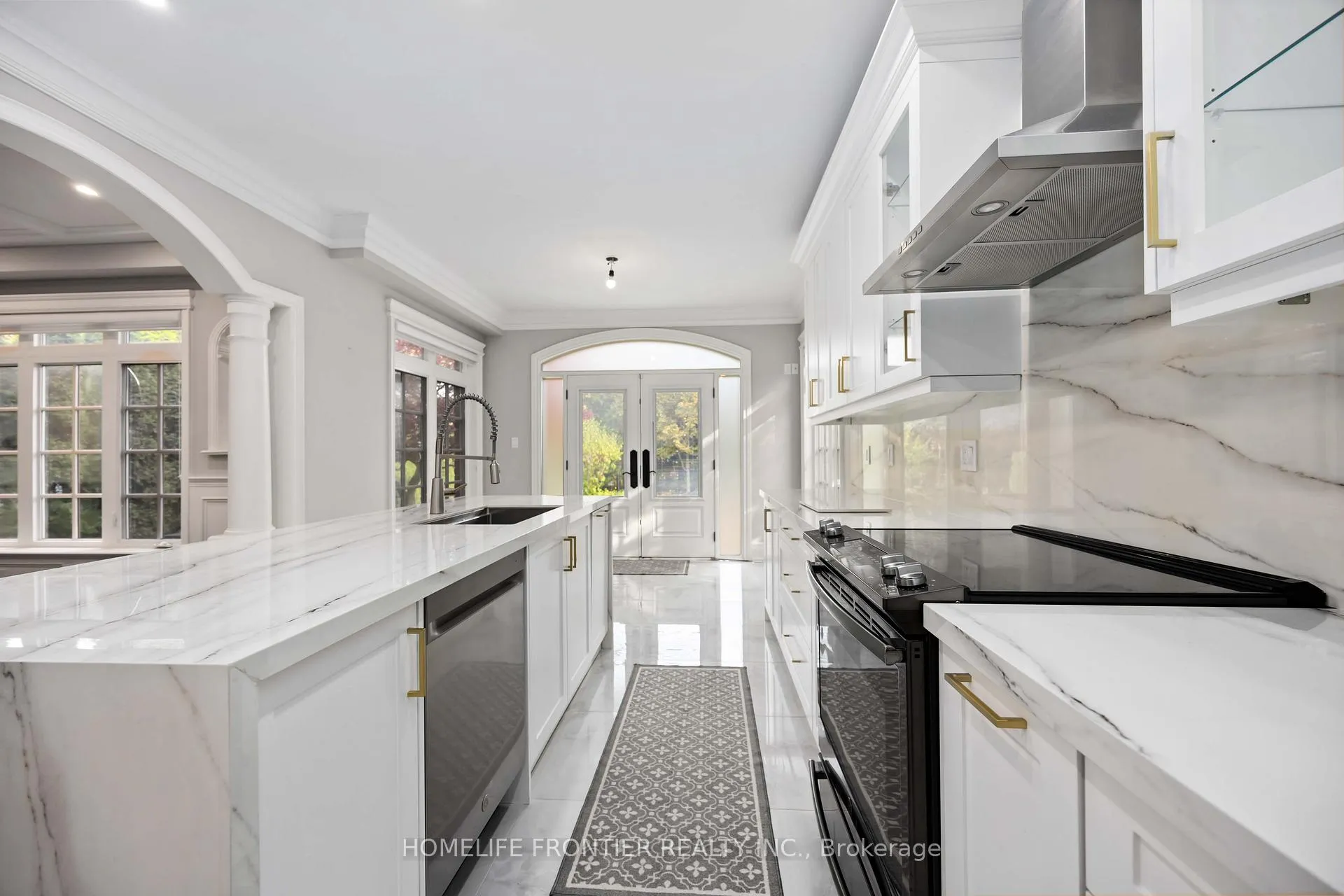 Photo 13 of 192 Kimber Crescent W, Vaughan, East Woodbridge — HOMEH