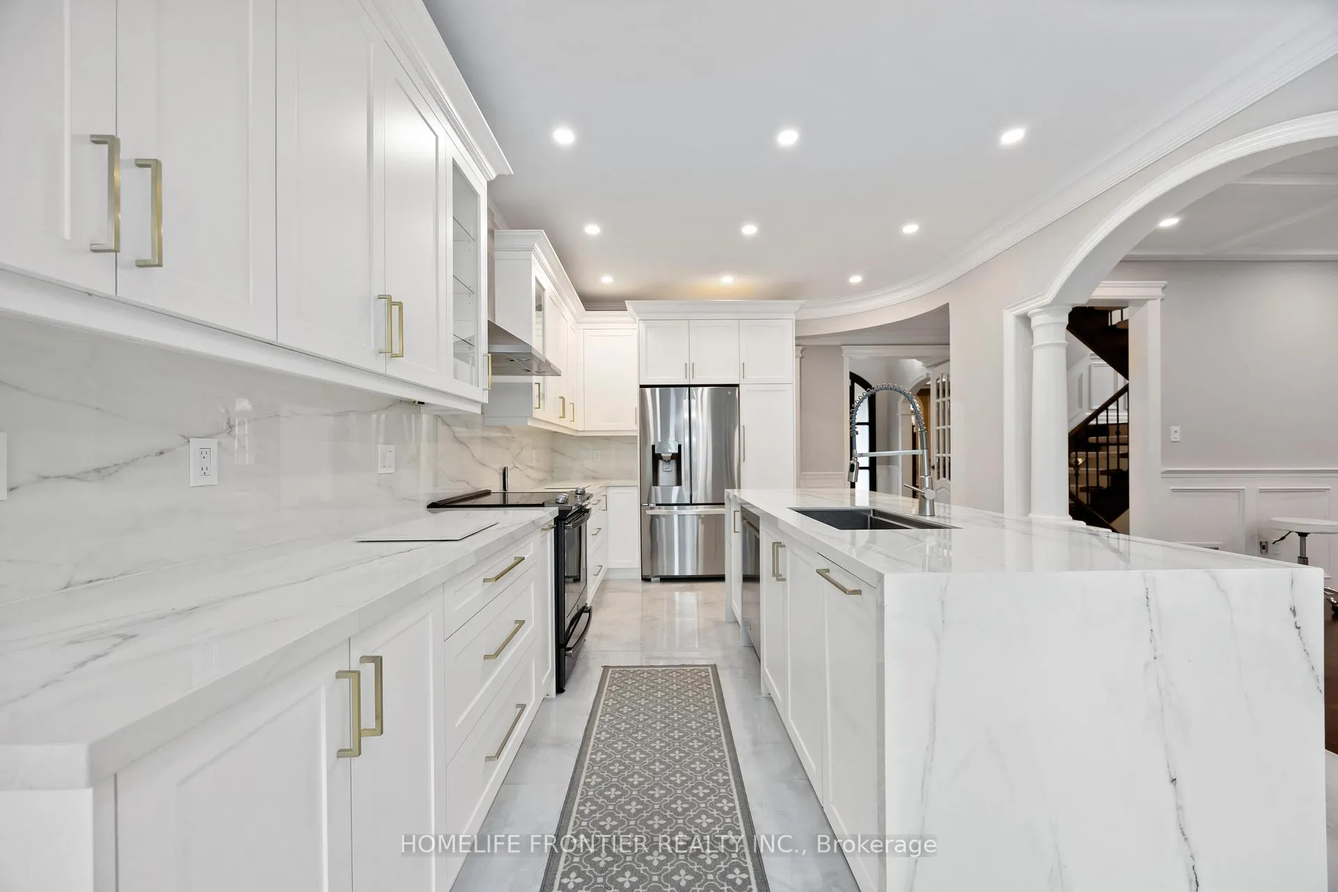 Photo 15 of 192 Kimber Crescent W, Vaughan, East Woodbridge — HOMEH