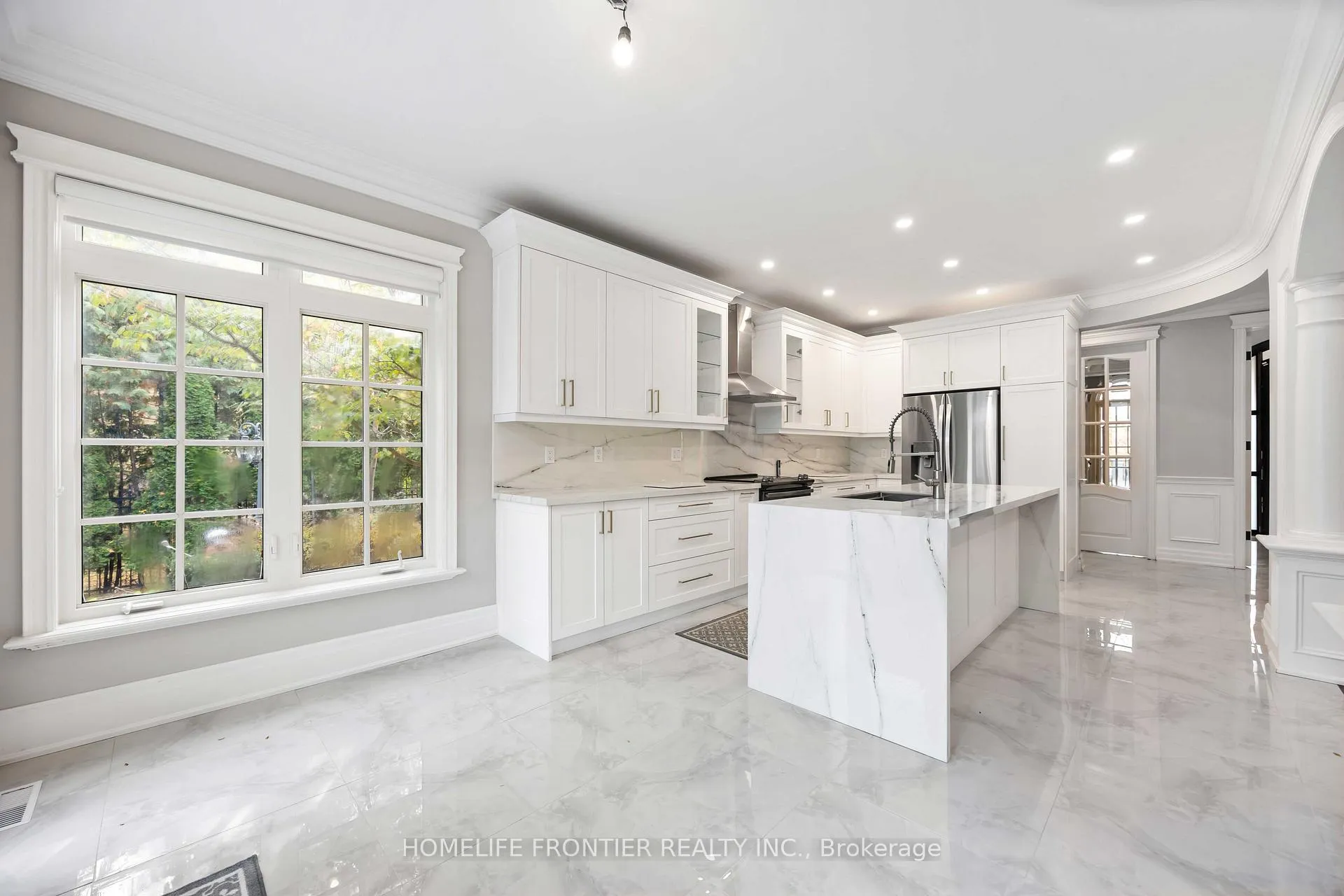 Photo 17 of 192 Kimber Crescent W, Vaughan, East Woodbridge — HOMEH