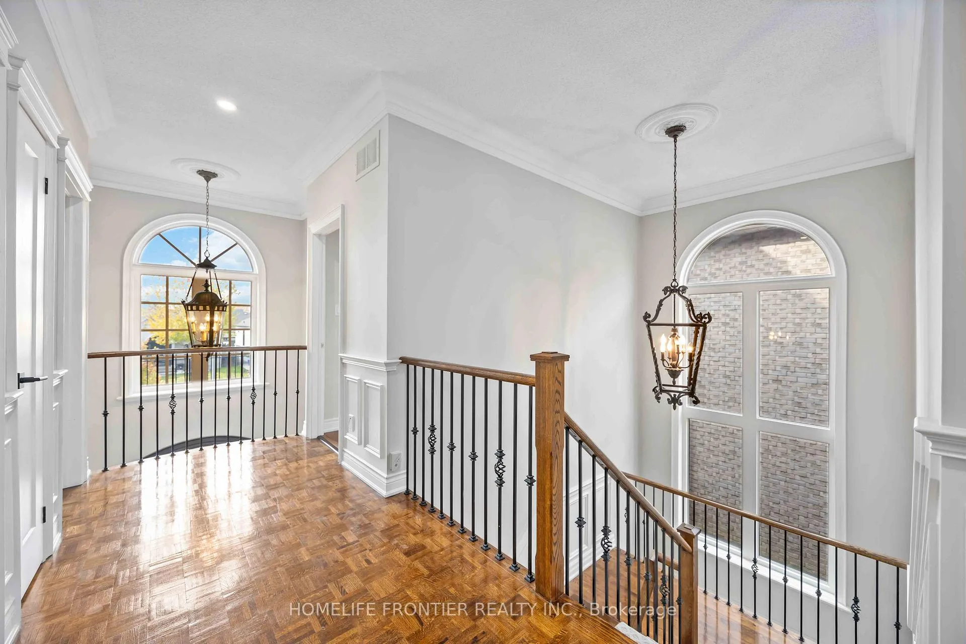 Photo 27 of 192 Kimber Crescent W, Vaughan, East Woodbridge — HOMEH