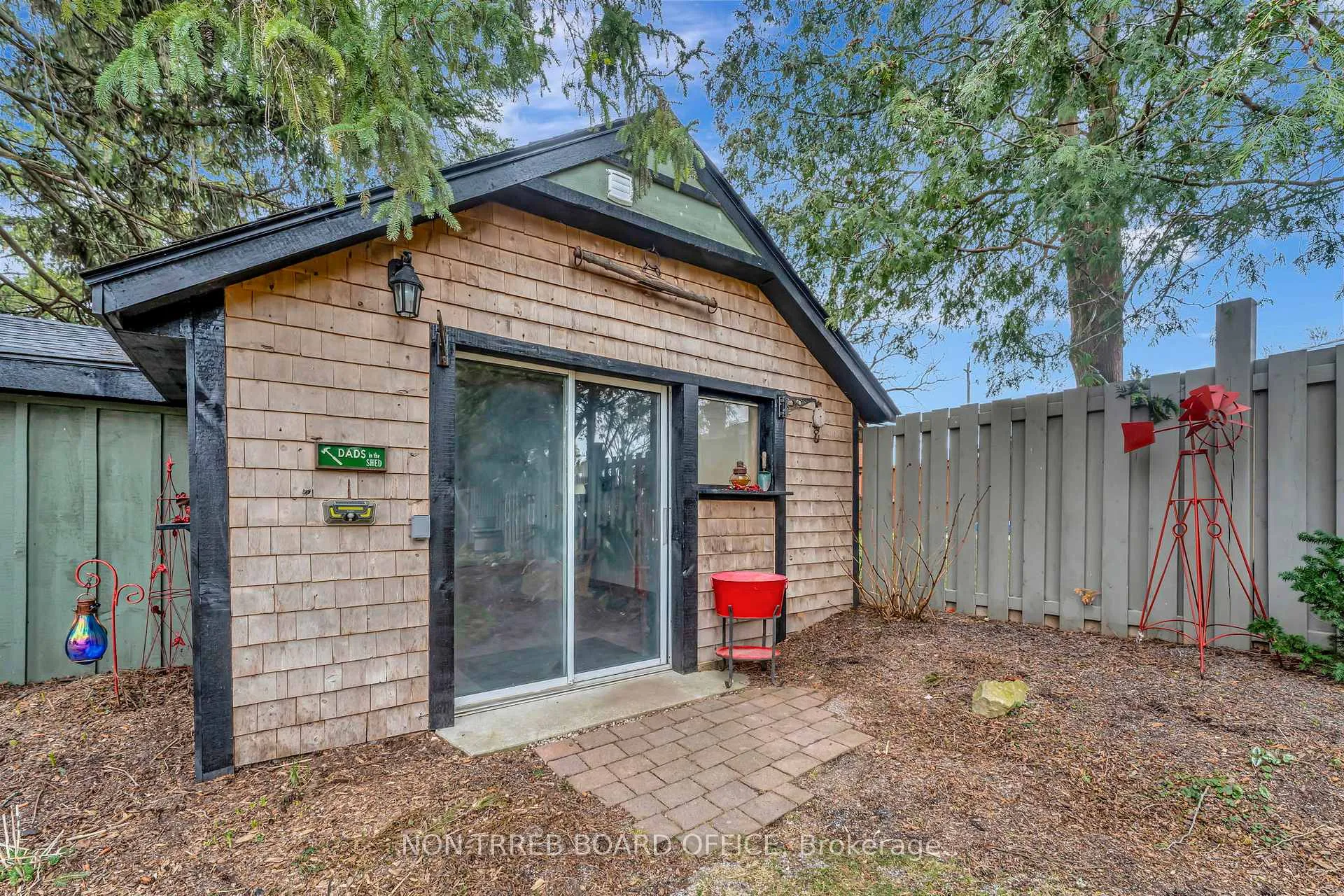 Photo 4 of 65 King Edward Street, Brant, Paris — HOMEH
