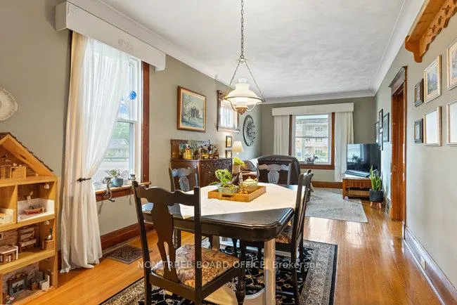 Photo 12 of 65 King Edward Street, Brant, Paris — HOMEH