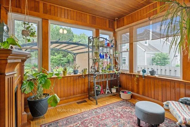 Photo 13 of 65 King Edward Street, Brant, Paris — HOMEH