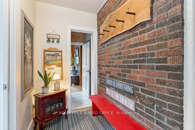 Photo 14 of 65 King Edward Street, Brant, Paris — HOMEH