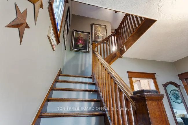 Photo 16 of 65 King Edward Street, Brant, Paris — HOMEH