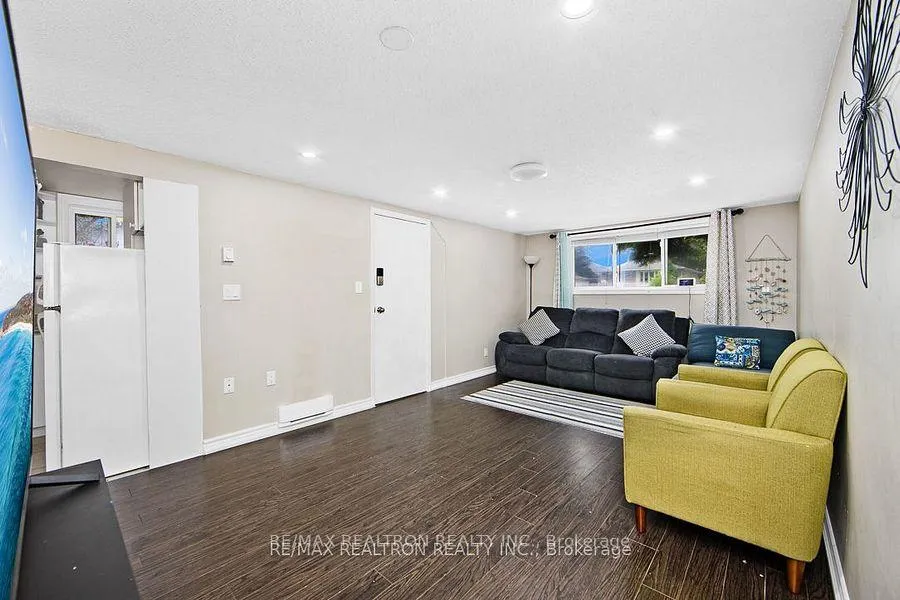 Photo 16 of 1317 Fundy Court, Oshawa, Lakeview — HOMEH