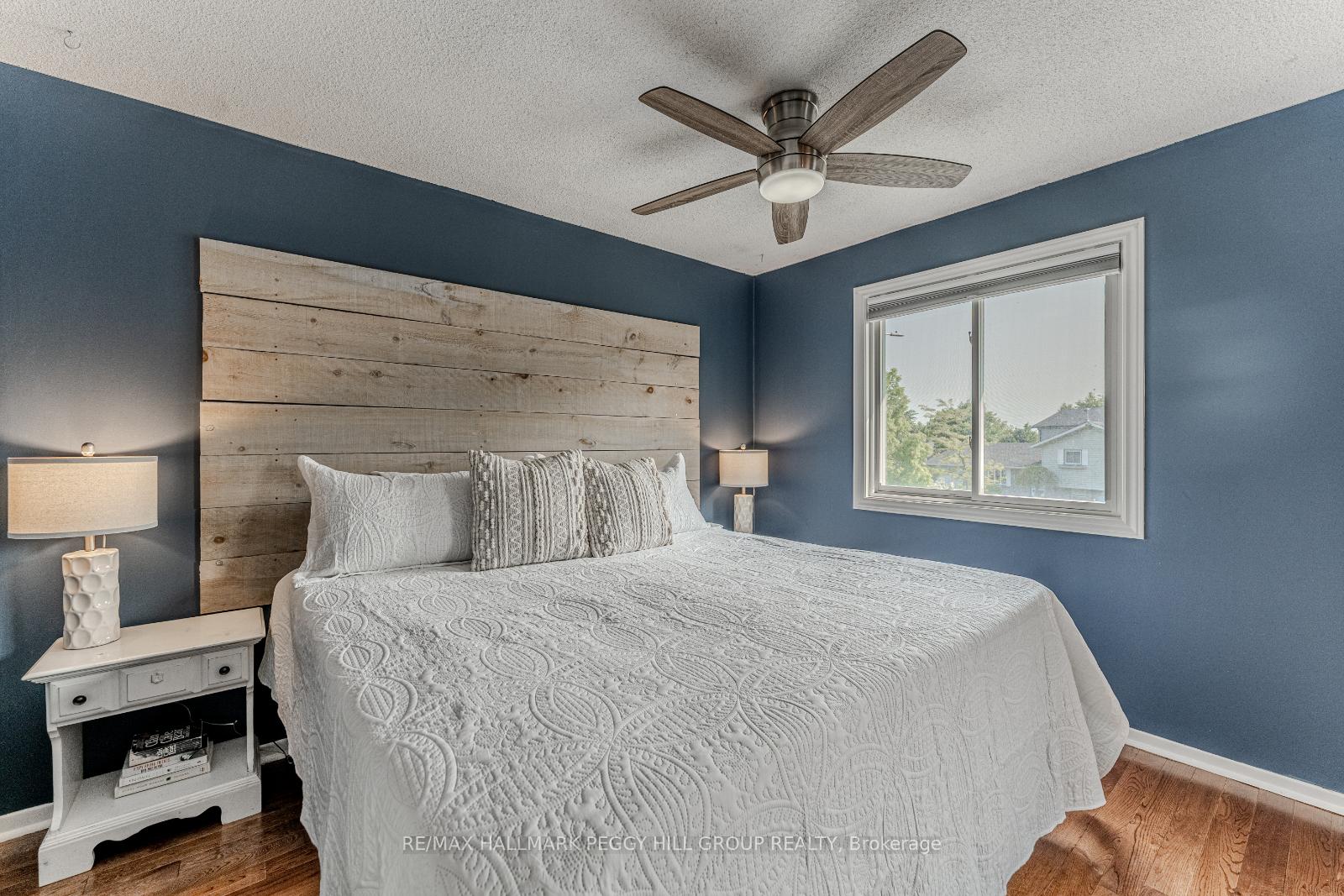 Photo 7 of 40 McConkey Place, Barrie, Allandale Heights — HOMEH