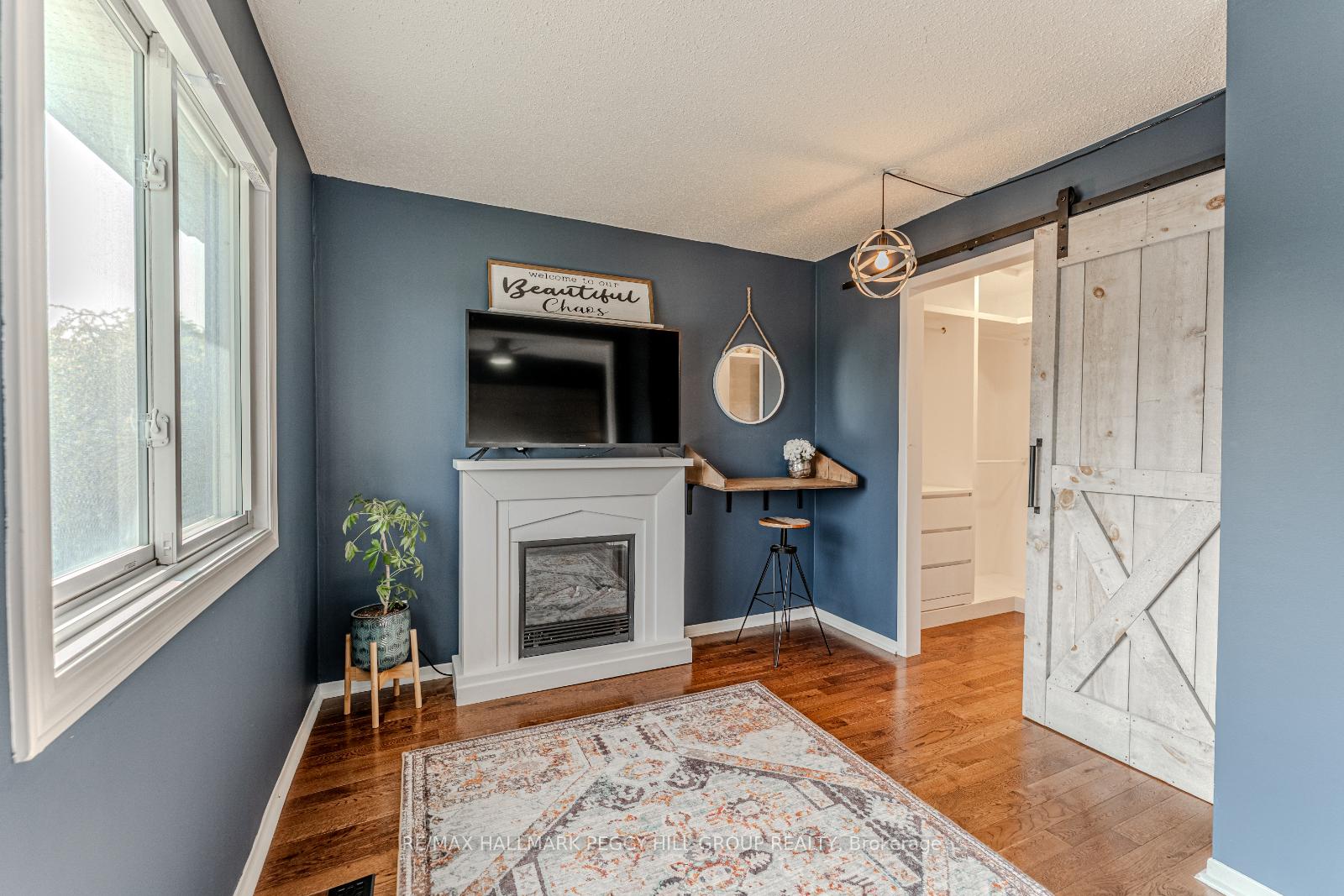 Photo 8 of 40 McConkey Place, Barrie, Allandale Heights — HOMEH