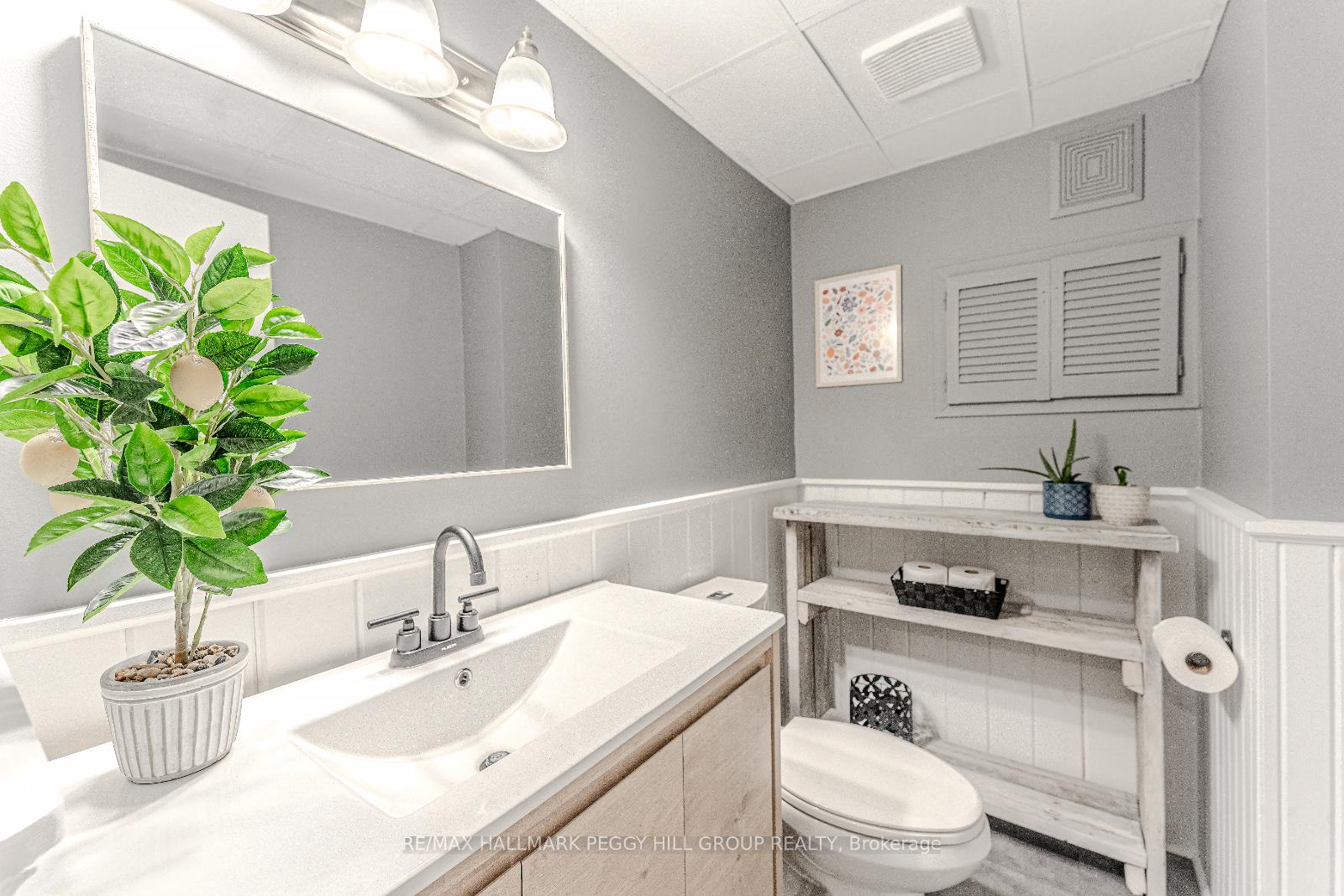 Photo 10 of 40 McConkey Place, Barrie, Allandale Heights — HOMEH