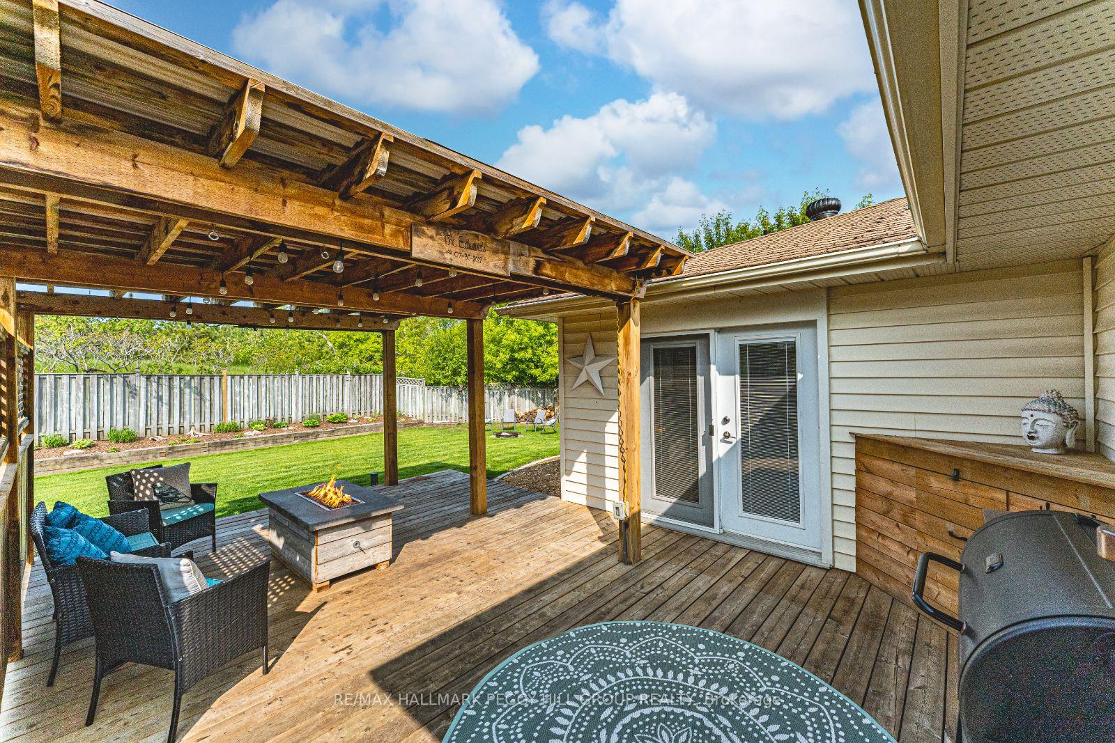 Photo 15 of 40 McConkey Place, Barrie, Allandale Heights — HOMEH