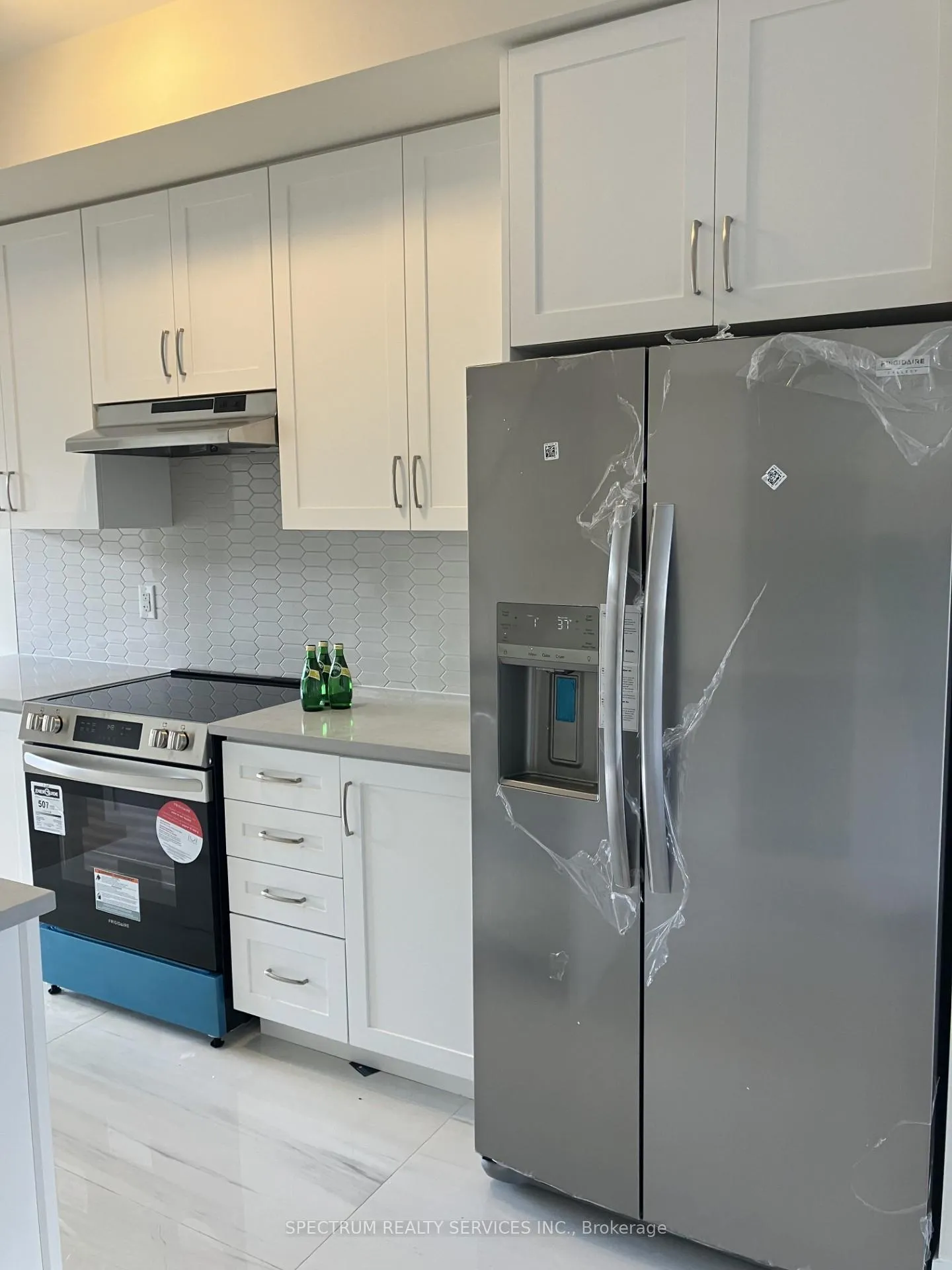Photo 9 of 40 Lindcrest Manor, Markham, Cornell — HOMEH