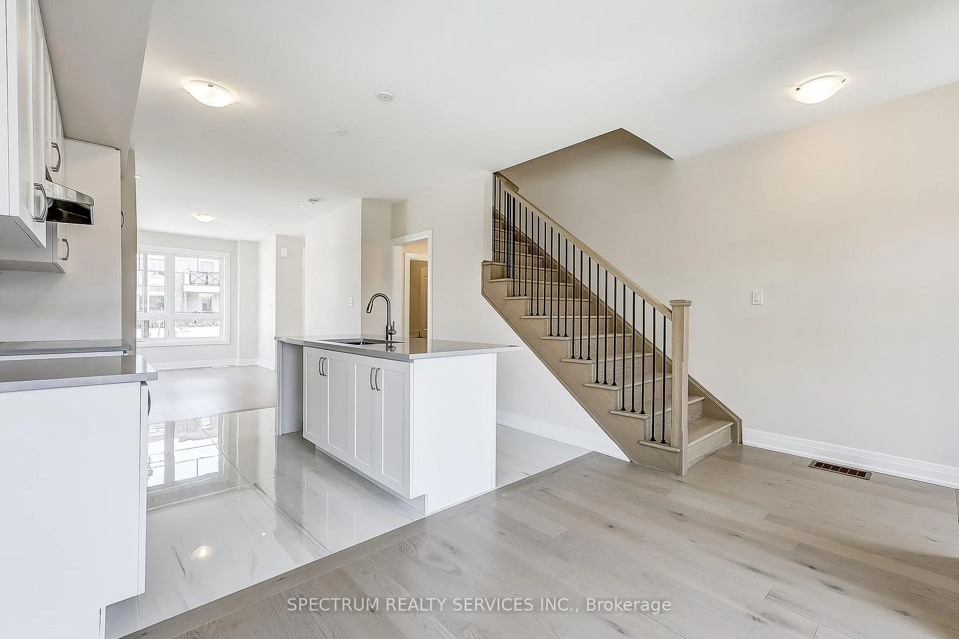 Photo 16 of 40 Lindcrest Manor, Markham, Cornell — HOMEH