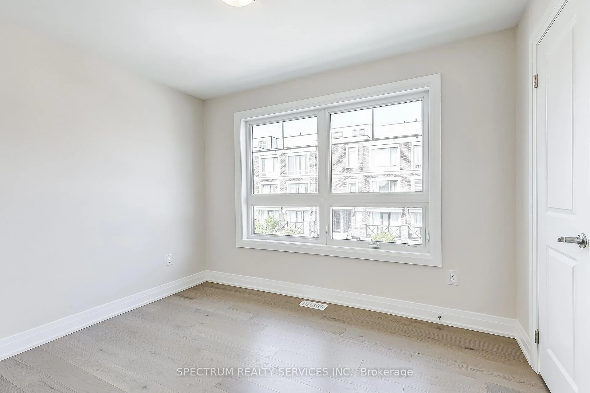 Photo 18 of 40 Lindcrest Manor, Markham, Cornell — HOMEH