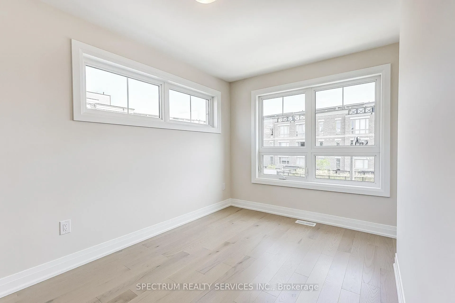 Photo 24 of 40 Lindcrest Manor, Markham, Cornell — HOMEH