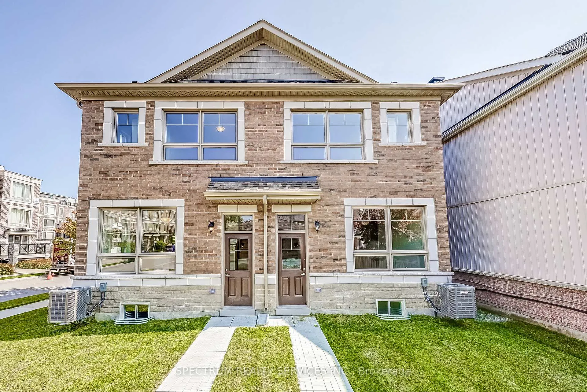 Photo 32 of 40 Lindcrest Manor, Markham, Cornell — HOMEH