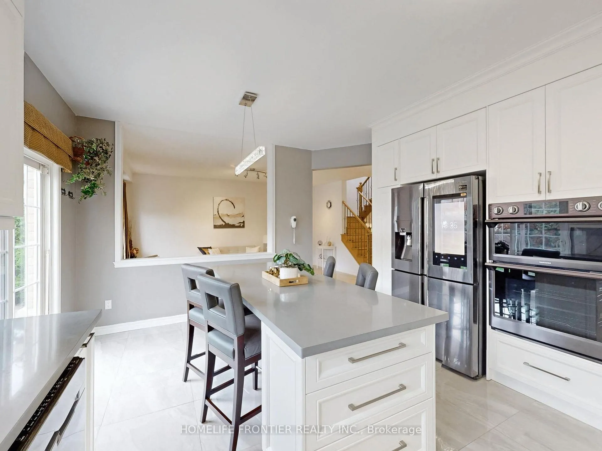 Photo 10 of 33 Irish Rose Drive, Markham, Berczy — HOMEH