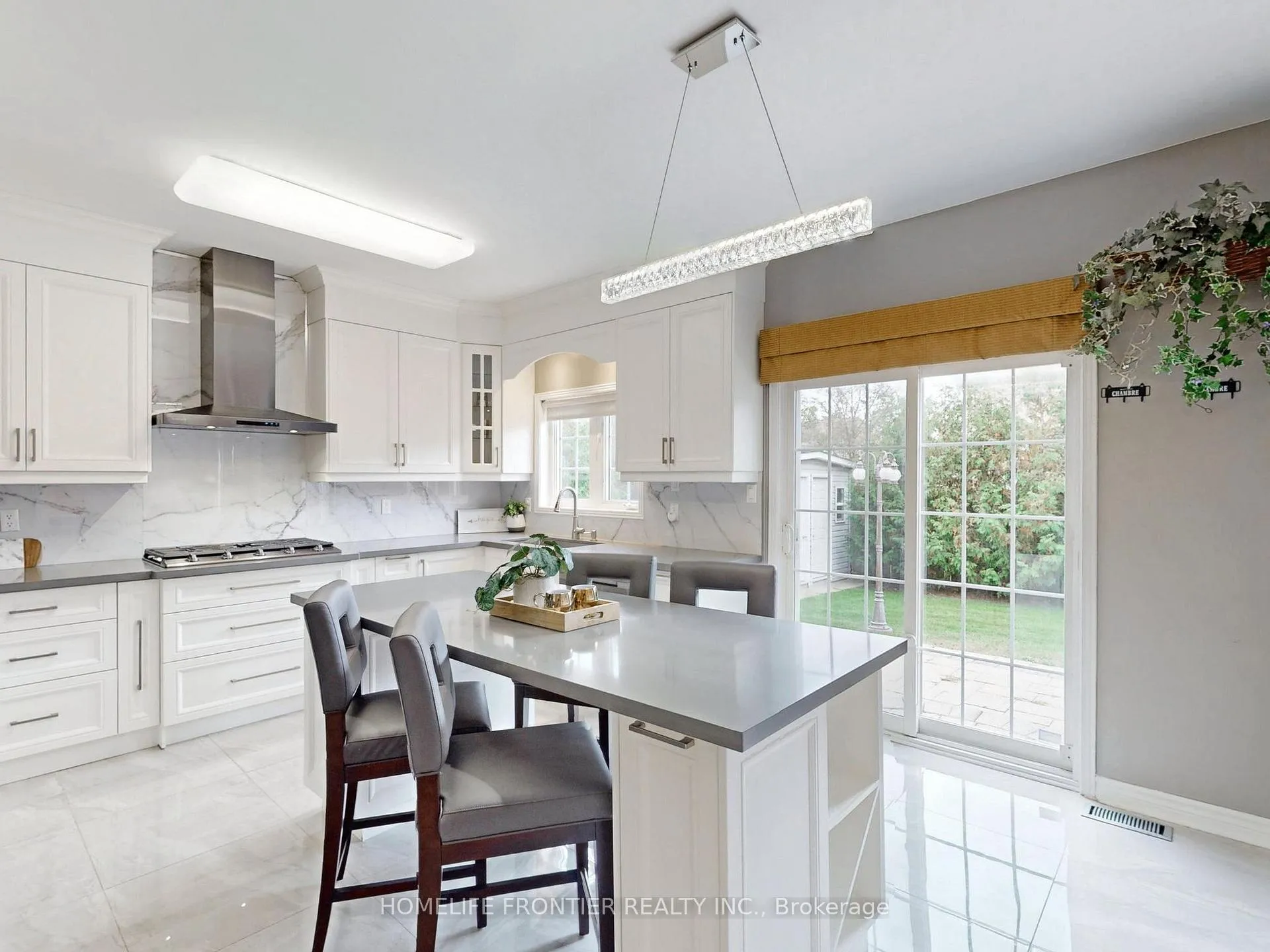 Photo 11 of 33 Irish Rose Drive, Markham, Berczy — HOMEH