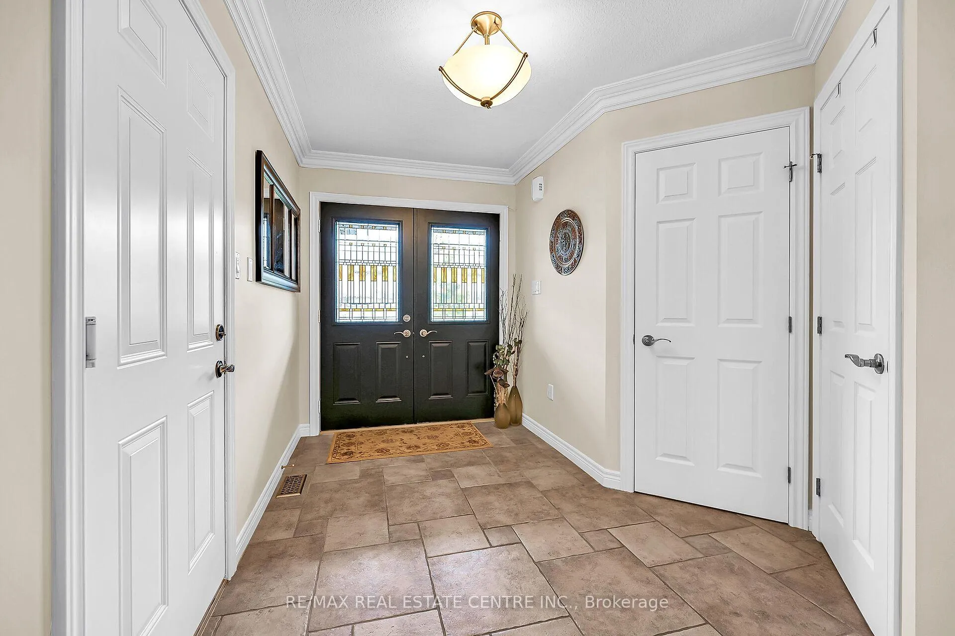 Photo 2 of 226 Tanglewood Drive, Hamilton, Binbrook — HOMEH