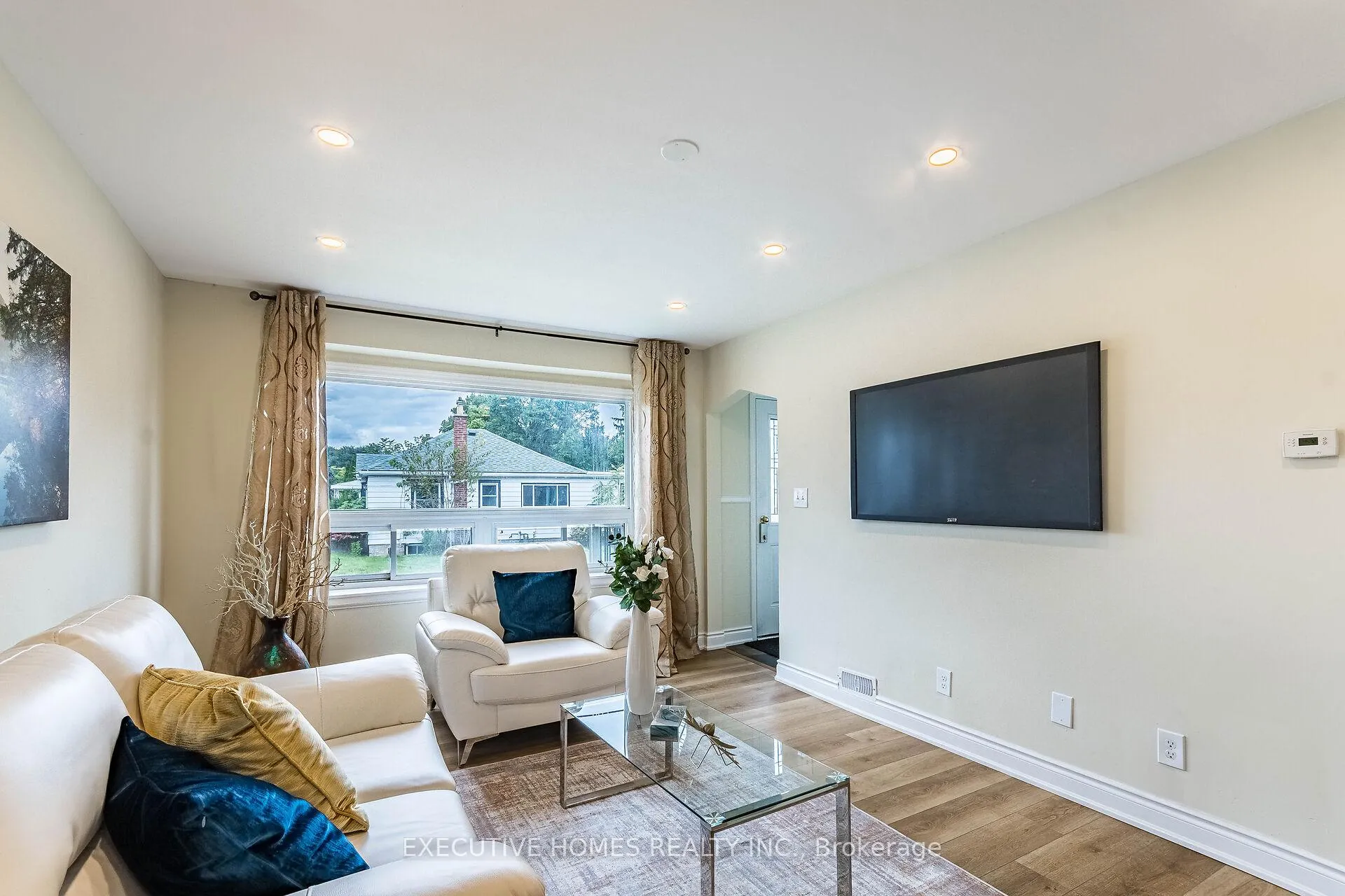 Photo 8 of 63 Audrey Street, Hamilton, Eastmount — HOMEH