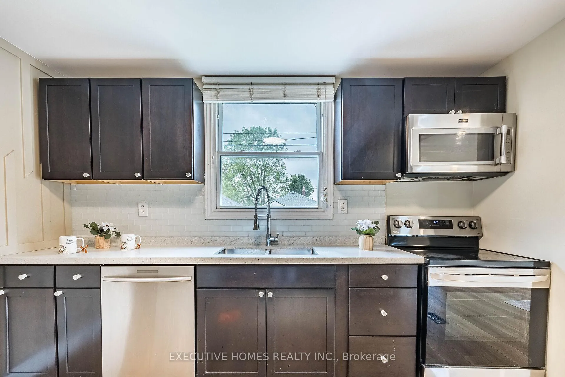 Photo 11 of 63 Audrey Street, Hamilton, Eastmount — HOMEH