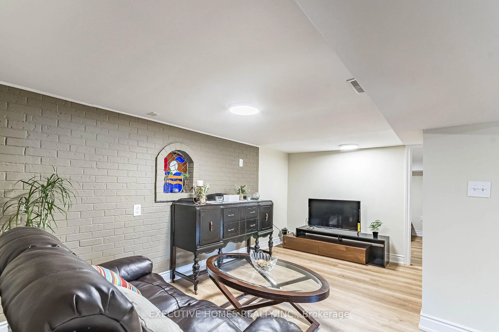 Photo 25 of 63 Audrey Street, Hamilton, Eastmount — HOMEH