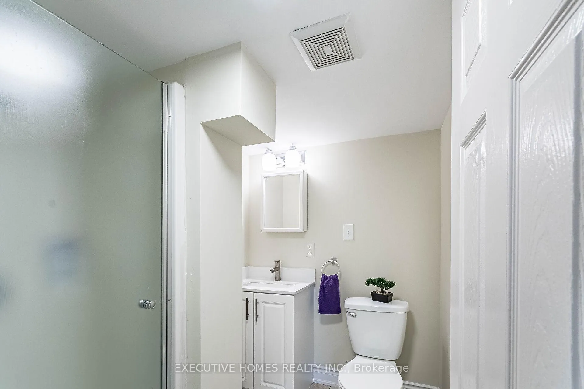 Photo 32 of 63 Audrey Street, Hamilton, Eastmount — HOMEH