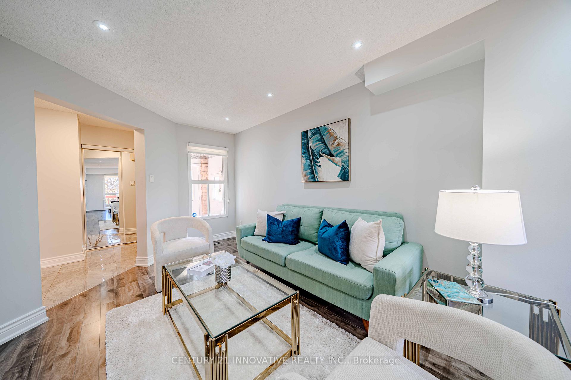 Photo 5 of 122 Cutters Crescent, Brampton, Fletcher's West — HOMEH