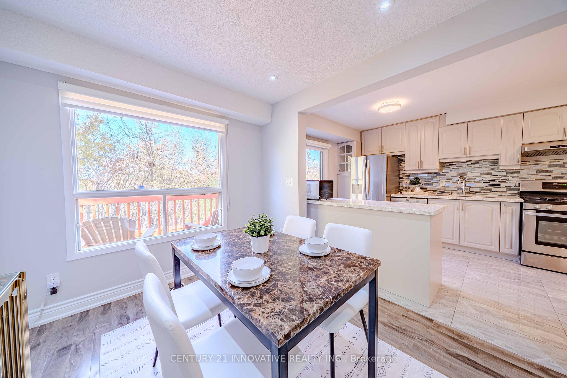 Photo 7 of 122 Cutters Crescent, Brampton, Fletcher's West — HOMEH