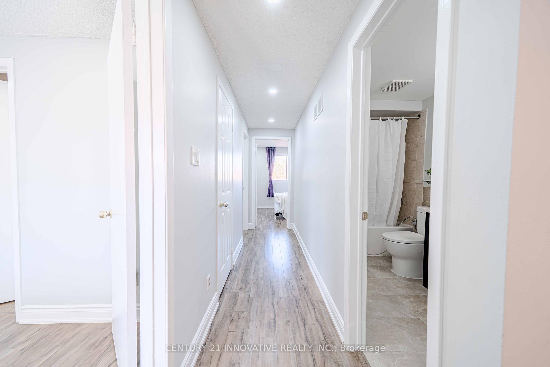 Photo 17 of 122 Cutters Crescent, Brampton, Fletcher's West — HOMEH