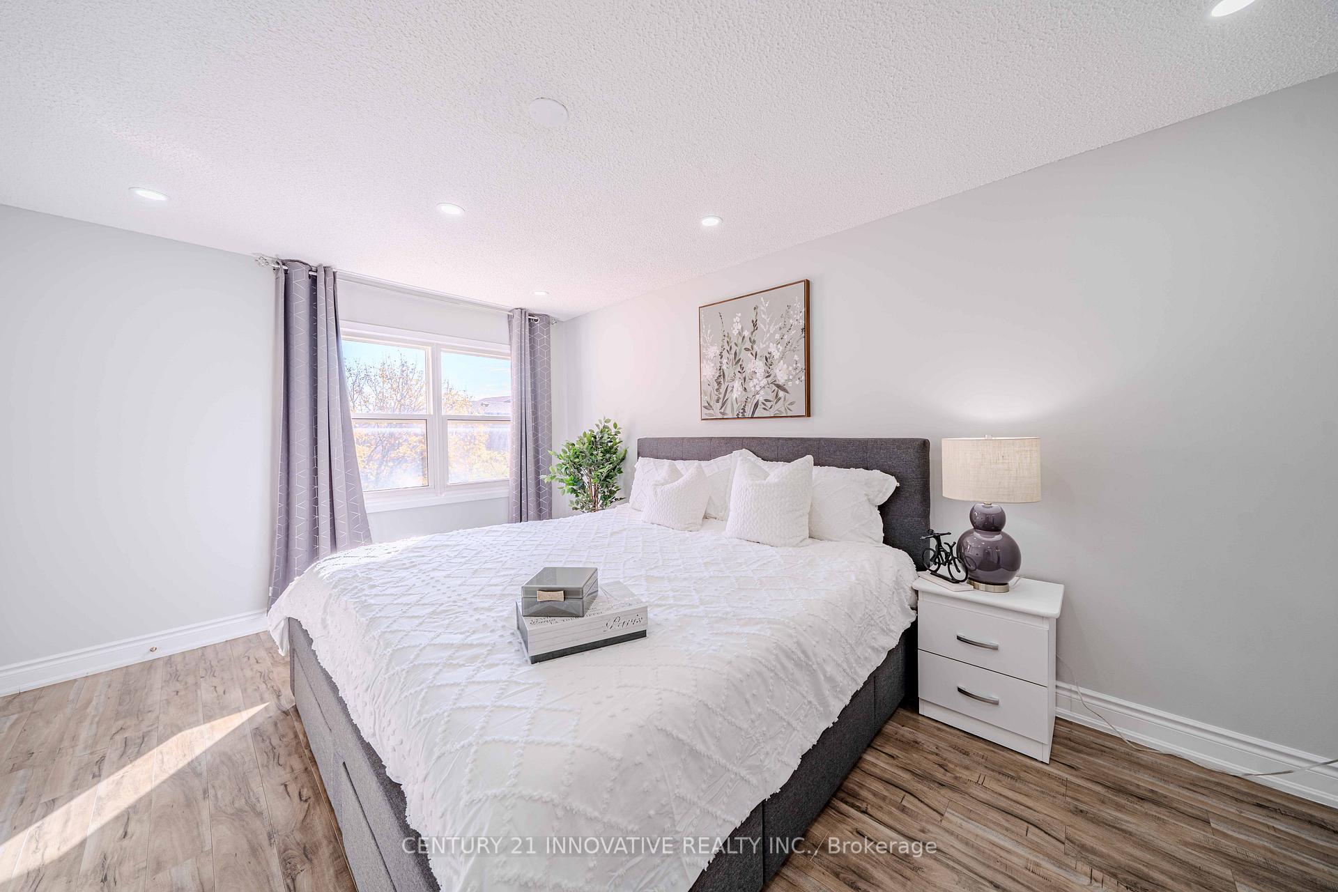 Photo 18 of 122 Cutters Crescent, Brampton, Fletcher's West — HOMEH