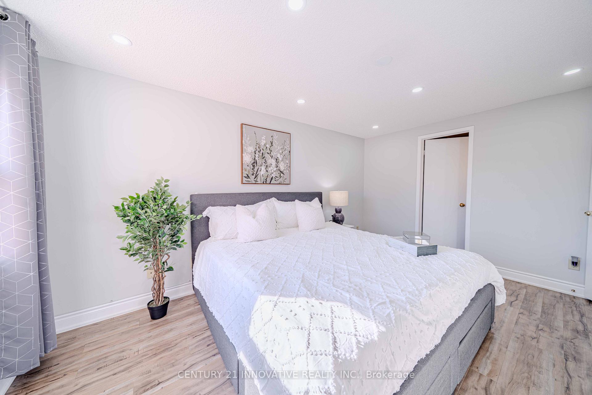 Photo 19 of 122 Cutters Crescent, Brampton, Fletcher's West — HOMEH