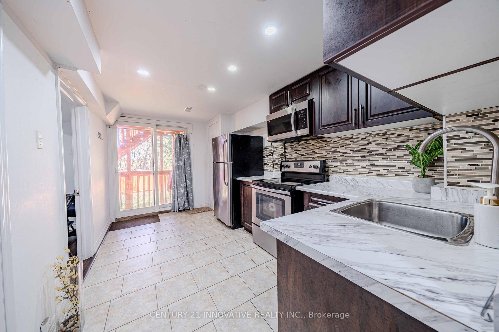 Photo 29 of 122 Cutters Crescent, Brampton, Fletcher's West — HOMEH
