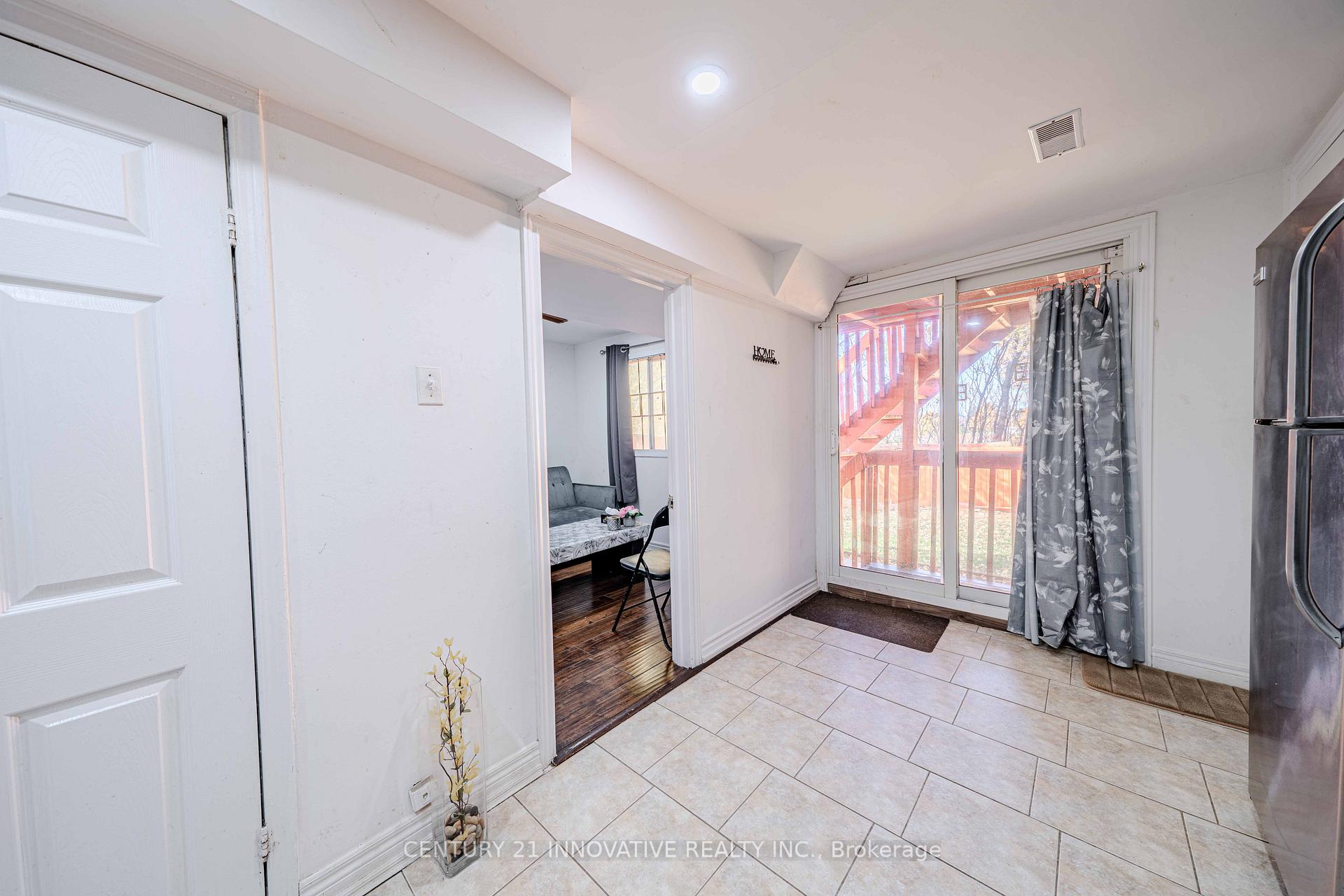 Photo 30 of 122 Cutters Crescent, Brampton, Fletcher's West — HOMEH