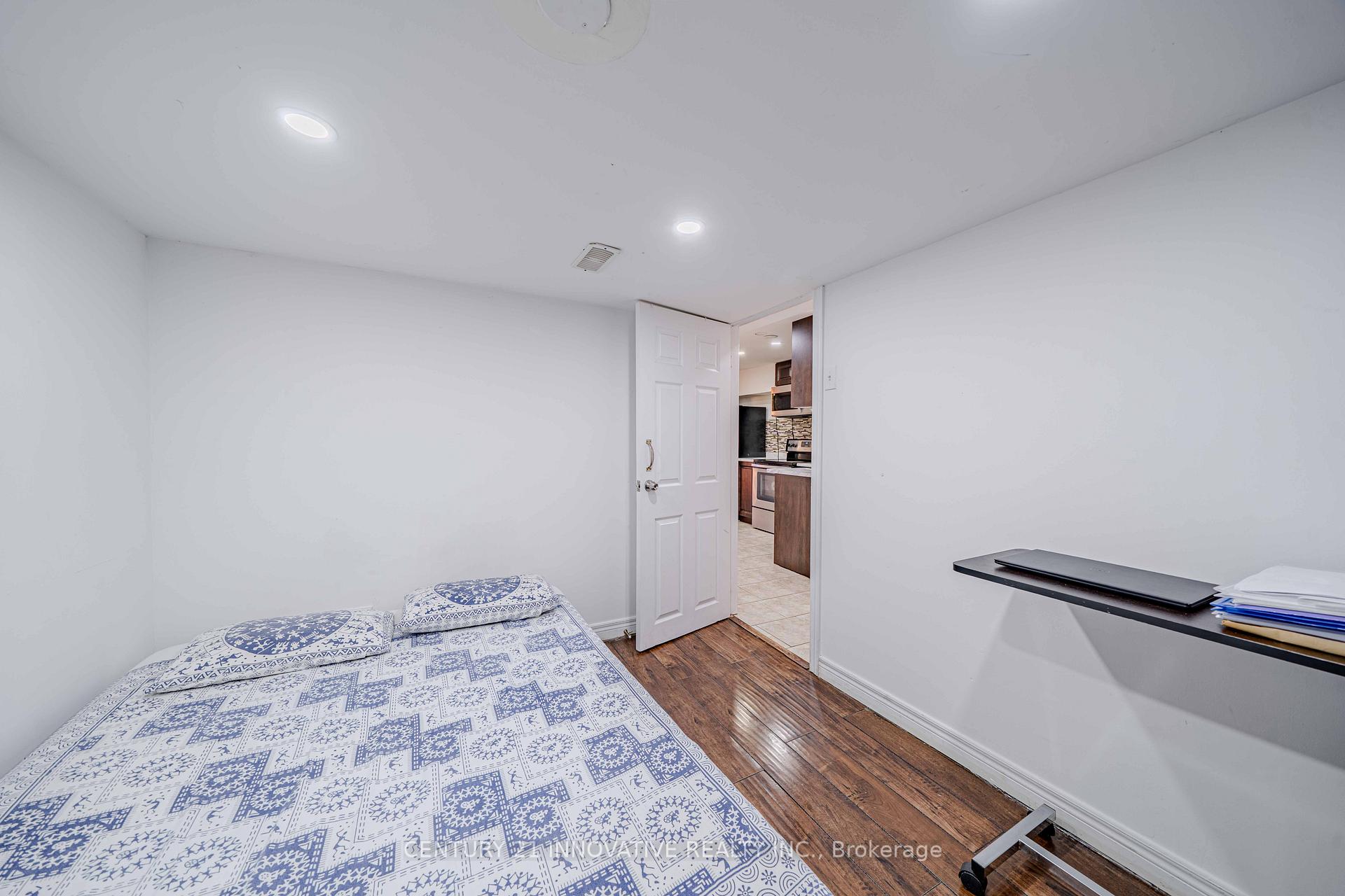 Photo 36 of 122 Cutters Crescent, Brampton, Fletcher's West — HOMEH
